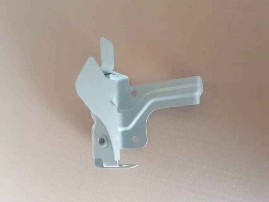Geely Xingyue High Strength Alloy Silver Gray Fender Large Bracket Assembly Used To Fix Fender